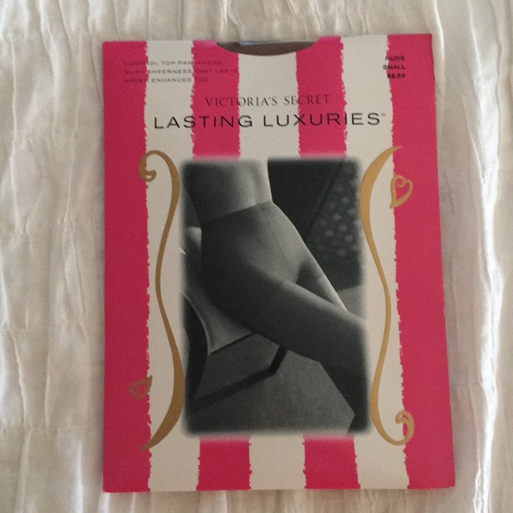 Victoria’s Secret Control Top Pantyhose